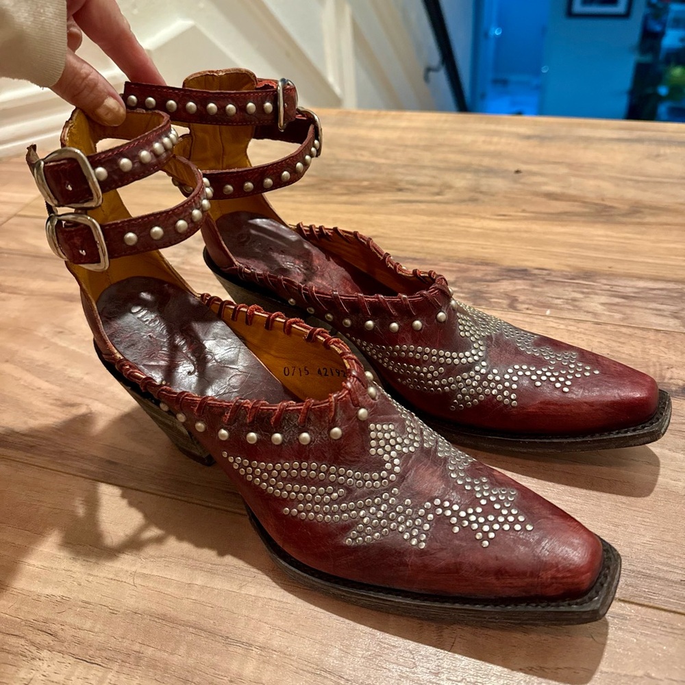 Old Gringo Evangeline Red Studded Mules Size 6 1/2